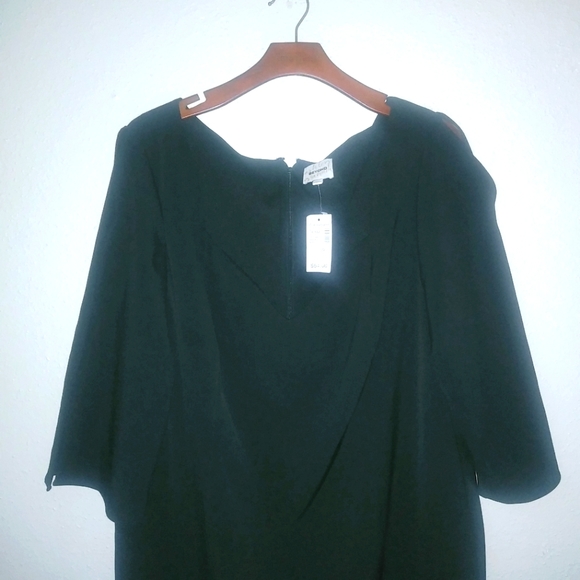Ashley Graham Beyond 22W Basic Black V-Neck Slit Sleeve Dress New Funeral - Picture 3 of 15